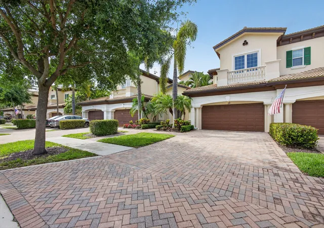 2nd image of 111 Tresana Blvd, Jupiter, FL 33478
