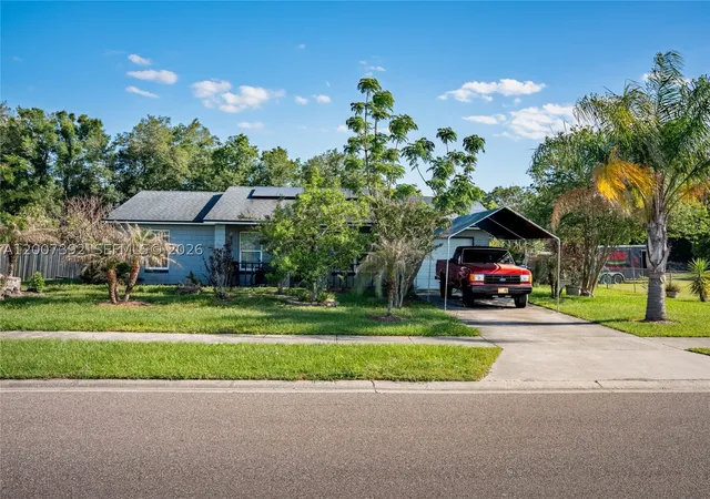 Photo 1 of Single family home for sale at 6924 Holly Creek Rd, Orlando, FL 32798 | MLS# A12007392 | Listing updated on 2026-04-25