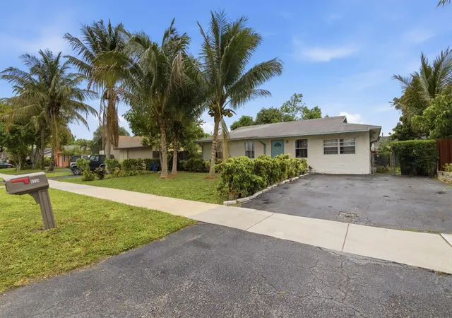 Homes for sale in North Lauderdale, FL | 8230 Sw 4Th Pl, North Lauderdale, FL 33068 | MLS# B26020056