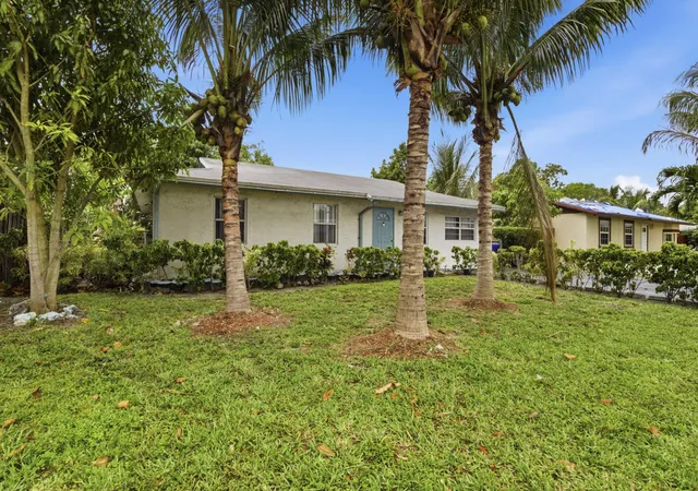 Homes for sale in North Lauderdale, FL | 8230 Sw 4Th Pl, North Lauderdale, FL 33068 | MLS# B26020056