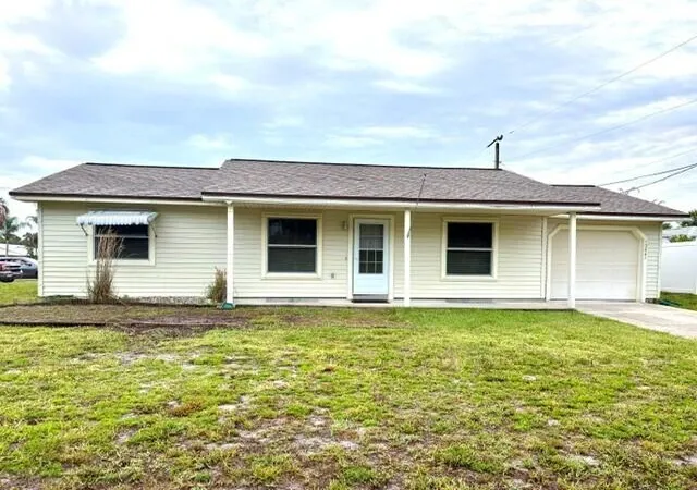 Homes for sale in Hobe Sound, FL | 10841 Se Fir Dr, Hobe Sound, FL 33455 | MLS# B26020068