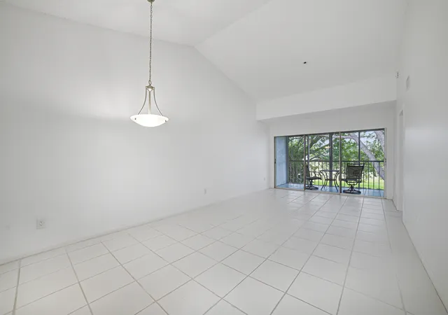 4th image of 260 Nw 67Th St, Boca Raton, FL 33487