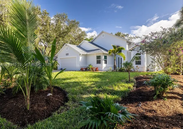 Single family home for sale at 9330 Seagrape Dr, Vero Beach, FL 32963 | MLS# A12007579