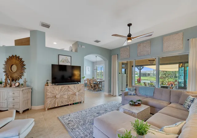 Homes for sale in Vero Beach, FL | 660 Tangelo Cir Sw, Vero Beach, FL 32968 | MLS# B26020122