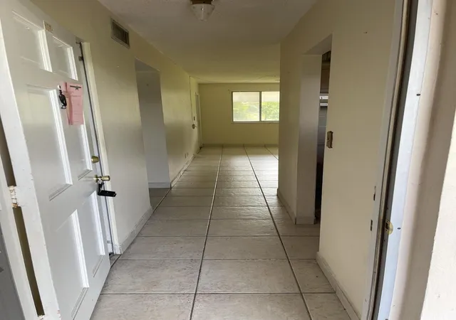 Homes for sale in Lake Worth, FL | 2606 Garden Drive, Lake Worth, FL 33461 | Houzeo