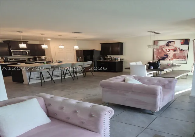 Photo 2 of Single family home for sale at 798 Nw Bayshore Blvd, Port Saint Lucie, FL 34983 | MLS# A12007700 | Listing updated on 2026-06-24