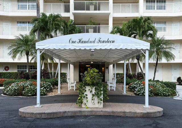 Homes for sale in Pompano Beach, FL | 3507 Oaks Wy #310, Pompano Beach, FL 33069 | MLS# B26020230