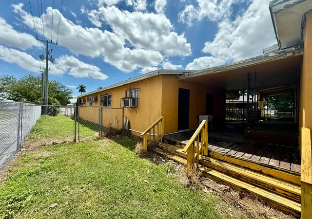 5th image of 601 W Canal St St N, Belle Glade, FL 33430 | MLS# B26020319