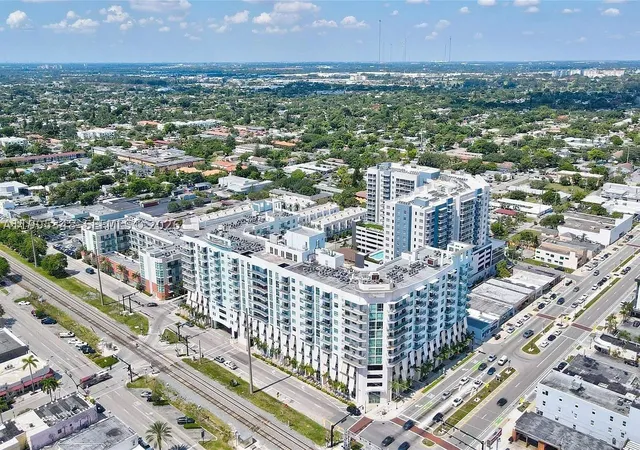 1st image of 140 S Dixie Hwy #1019, Hollywood, FL 33020 | MLS# A11995348