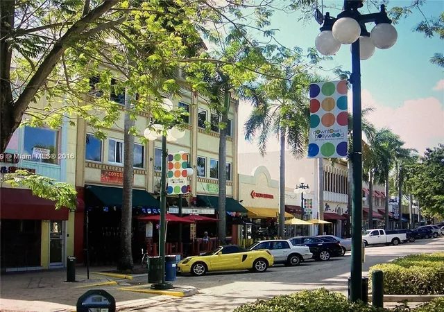 43rd image of 700 Ne 14th Ave Ne #404, Hallandale Beach, FL 33009 | MLS# B26020376