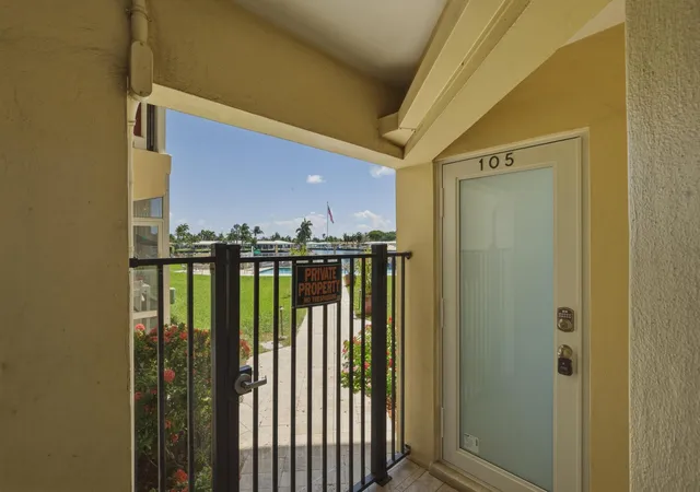Homes for sale in Pompano Beach, FL | 700 Pine Dr, Pompano Beach, FL 33060