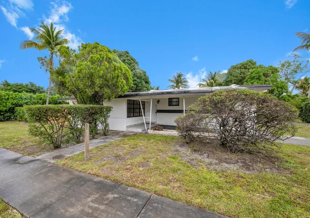 3rd image of 17551 Ne 5Th Ave, North Miami Beach, FL 33162 | MLS# B26020562