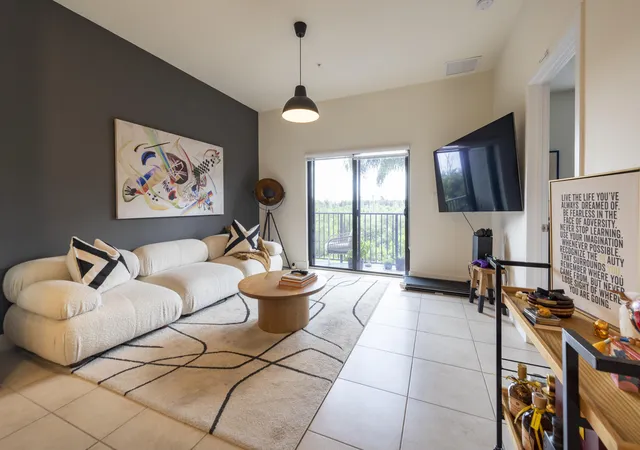 Homes for sale in Doral, FL | 7925 Nw 104th Ave #24, Doral, FL 33178 | MLS# B26020584