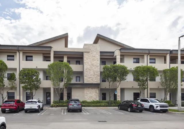 Homes for sale in Doral, FL | 7925 Nw 104Th Ave #24, Doral, FL 33178 | MLS# B26020584