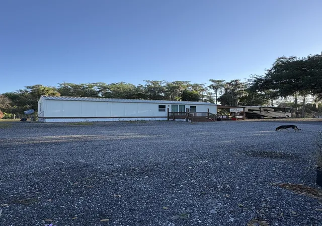 2nd image of 855 N Datil St, Clewiston, FL 33440 | MLS# B26020612