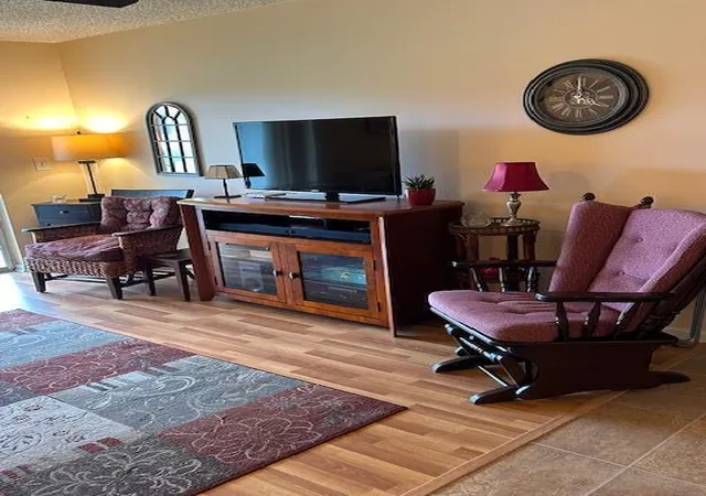 4th image of 1951 Sw Palm City Rd #H, Stuart, FL 34994 | MLS# B26020636
