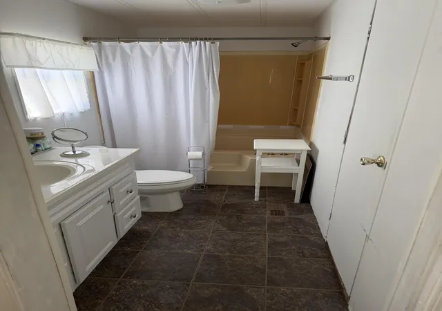 5th image of 5310 Sw 27Th Ter, Fort Lauderdale, FL 33312 | MLS# B26020647