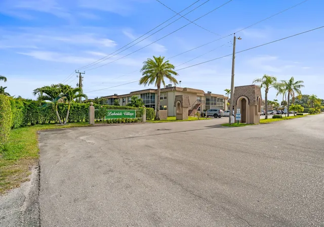 33rd image of 752 Lori Dr #219, Palm Springs, FL 33461 | MLS# B26020660