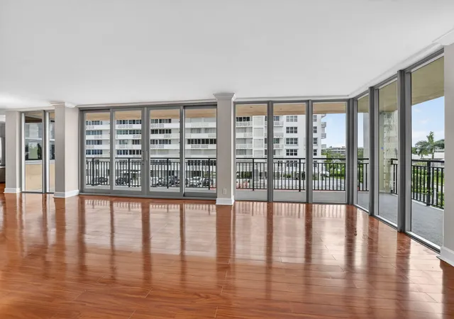 2nd image of 1180 S Ocean Blvd, Boca Raton, FL 33432
