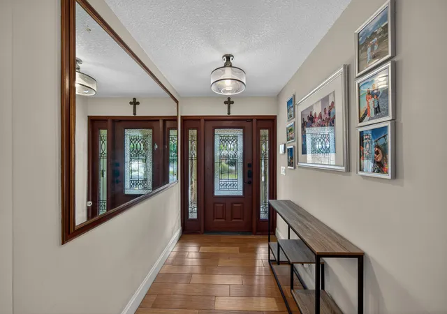 Homes for sale in Fort Lauderdale, FL | 2535 Sw 30Th Ter, Fort Lauderdale, FL 33312 | MLS# B26020798