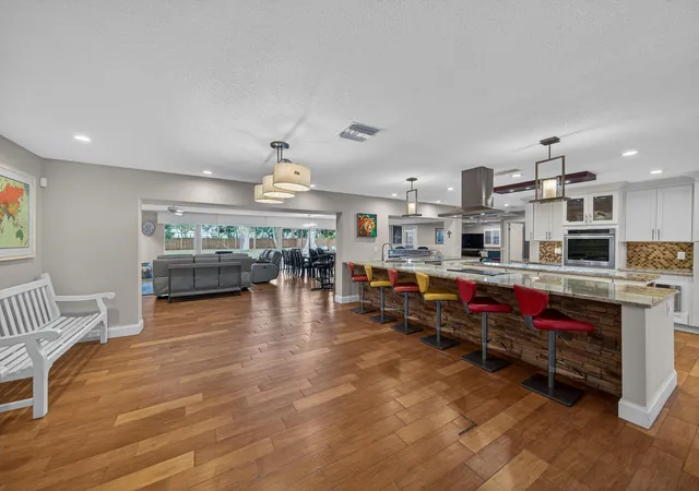 Homes for sale in Fort Lauderdale, FL | 2535 Sw 30Th Ter, Fort Lauderdale, FL 33312 | MLS# B26020798