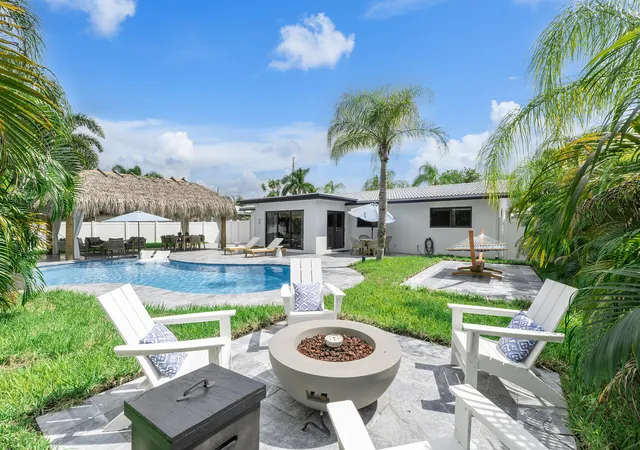 Homes for sale in Oakland Park, FL | 4875 Ne 18th Ave, Oakland Park, FL 33334 | MLS# B26020894