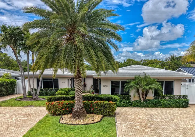 3rd image of 3291-3293 Ne 18Th Ter #1-2, Oakland Park, FL 33306 | MLS# B26020913