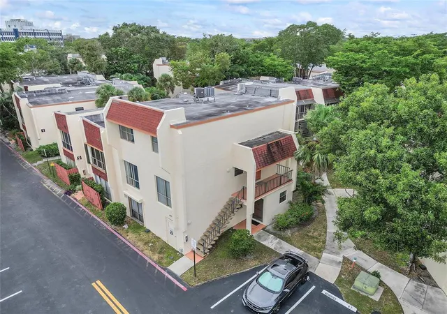 Homes for sale in Plantation, FL | 301 N Pine Island Rd #107, Plantation, FL 33324 | MLS# B26020948