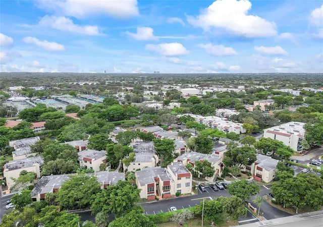 Homes for sale in Plantation, FL | 301 N Pine Island Rd #107, Plantation, FL 33324 | MLS# B26020948