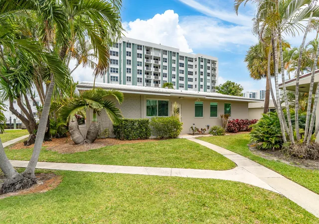 Homes for sale in Pompano Beach, FL | 3211 Se 11Th St, Pompano Beach, FL 33062