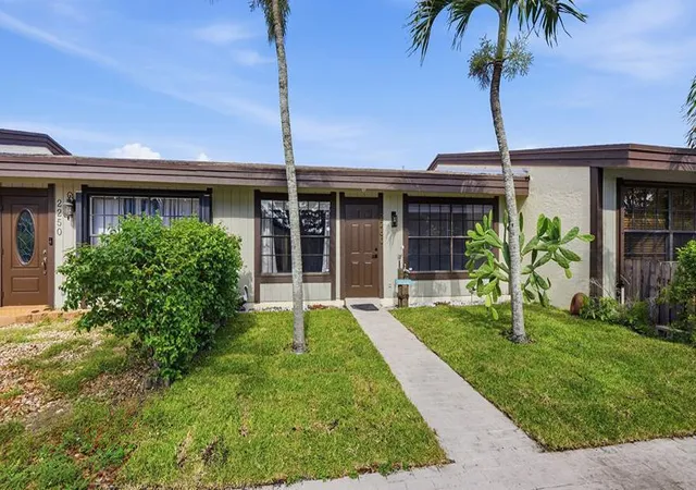 4th image of 2260 Plum Ct, Pembroke Pines, FL 33026 | MLS# B26020999