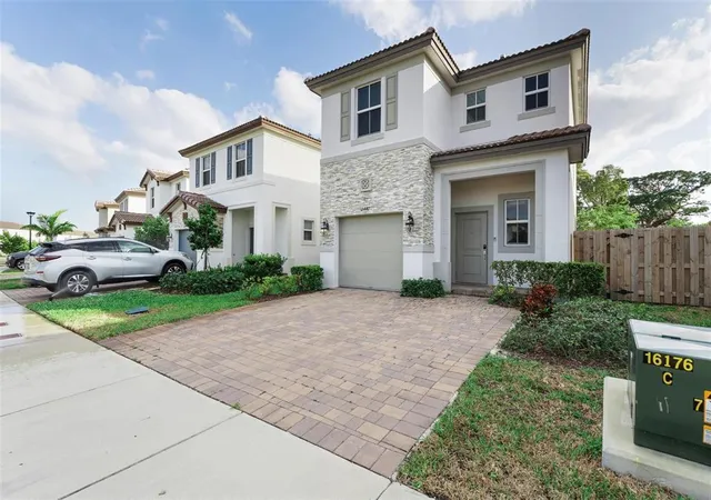 3rd image of 2441 Nw 131St Cir #2441, Miami, FL 33167 | MLS# B26021000
