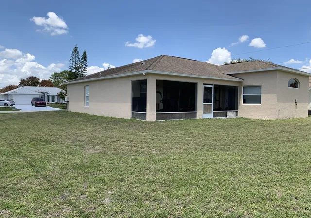 Homes for sale in Port St Lucie, FL | 892 Sw Duncan Ter, Port St Lucie, FL 34953 | MLS# B26021083