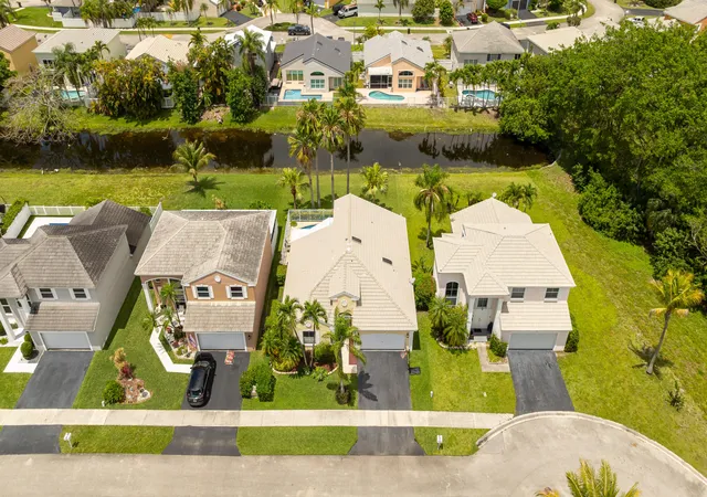 4th image of 5535 Nw 54Th Cir, Coconut Creek, FL 33073 | MLS# B26021103