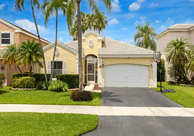 5th image of 5535 Nw 54Th Cir, Coconut Creek, FL 33073 | MLS# B26021103