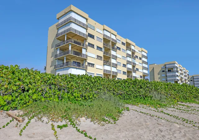 Homes for sale in Jensen Beach, FL | 7430 S Ocean Drive, Jensen Beach, FL 34957 | Houzeo