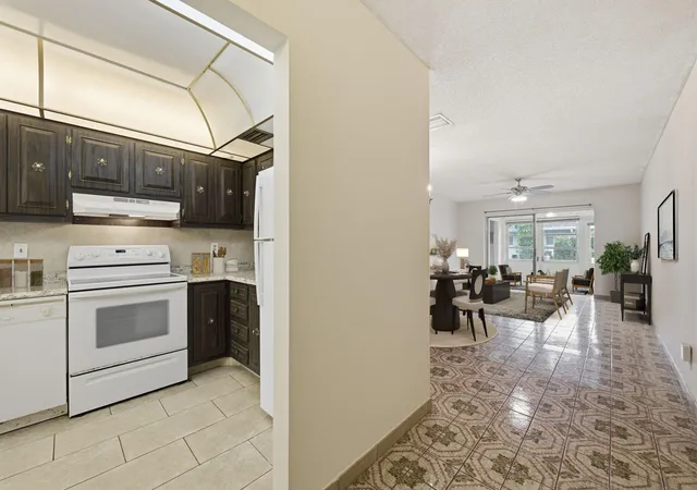Homes for sale in Plantation, FL | 1043 Nw 85Th Ave #B-4, Plantation, FL 33322 | MLS# B26021219