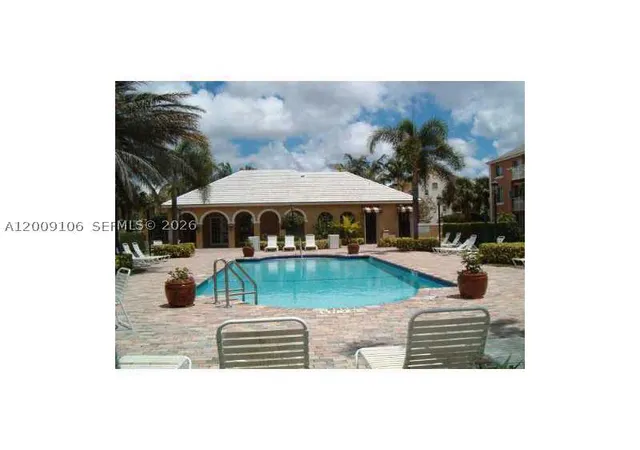 2nd image of 711 Sw 111Th Wy, Pembroke Pines, FL 33025