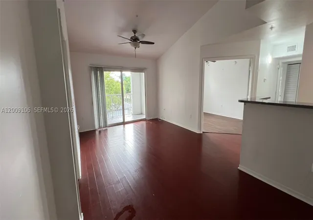 4th image of 711 Sw 111Th Way #301, Pembroke Pines, FL 33025 | MLS# A12009106