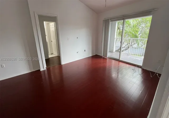 5th image of 711 Sw 111Th Way #301, Pembroke Pines, FL 33025 | MLS# A12009106