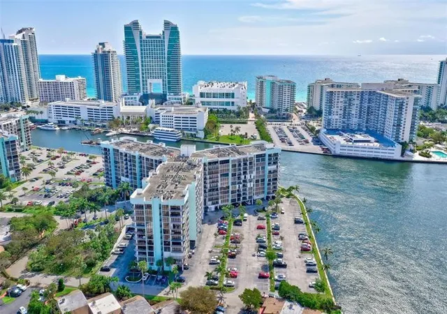 2nd image of 200 Leslie Dr #626, Hallandale Beach, FL 33009 | MLS# B26021275