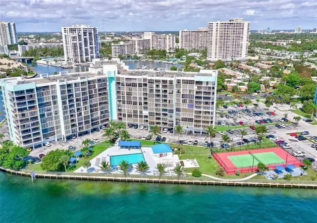 4th image of 200 Leslie Dr #626, Hallandale Beach, FL 33009 | MLS# B26021275