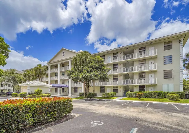 2nd image of 1713 Whitehall Dr #103, Davie, FL 33324 | MLS# B26021283