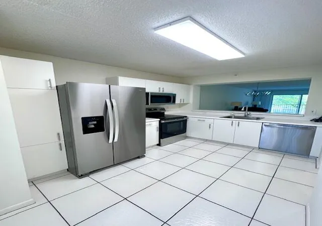 Homes for sale in Tamarac, FL | 9580 Weldon Cir #K304, Tamarac, FL 33321 | MLS# B26021366