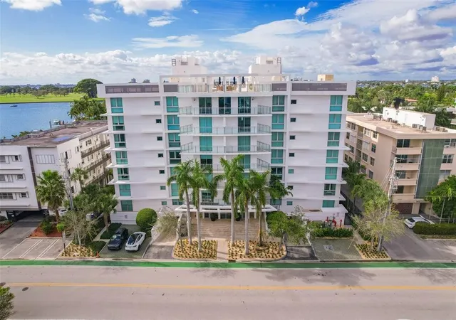3rd image of 9400 W Bay Harbor Dr #202, Bay Harbor Islands, FL 33154 | MLS# B26021387
