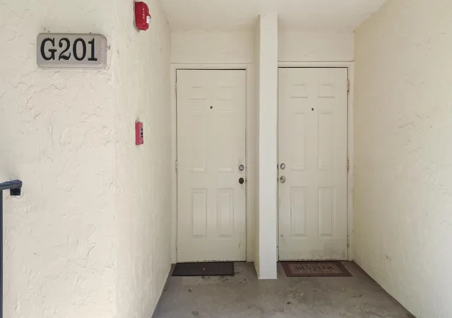 2nd image of 2600 Greenwood Ter #G201, Boca Raton, FL 33431 | MLS# B26021437