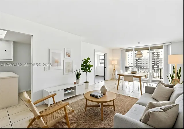 5th image of 18071 Biscayne Blvd #802, Aventura, FL 33160 | MLS# A12009462