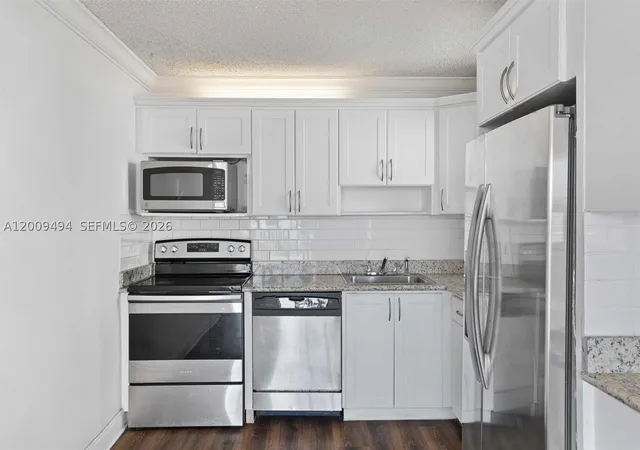 5th image of 1801 S Treasure Dr, Miami, FL 33141