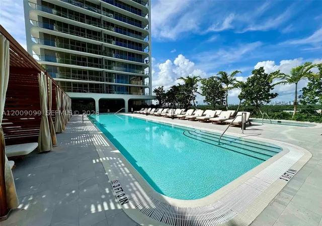 Homes for sale in Miami, FL | 2678 Tigertail #1603, Miami, FL 33133 | MLS# A12009099