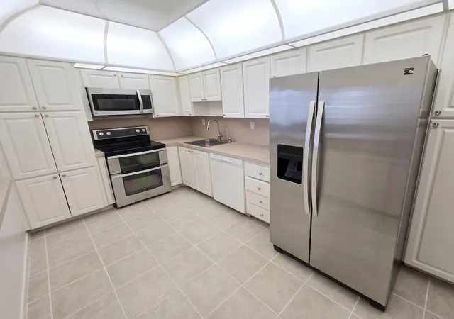 2nd image of 19390 Collins Ave #1622, Sunny Isles Beach, FL 33160 | MLS# B26021612